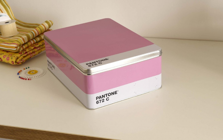 Pantone pink 672 C tin