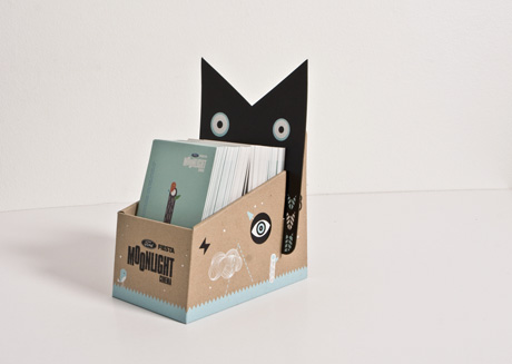 3.-Postcard-Stand